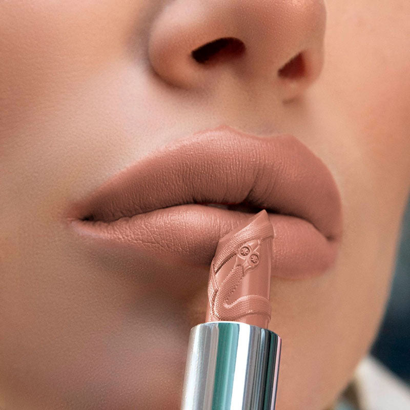 Червило BEL London 01 Chic Champagne